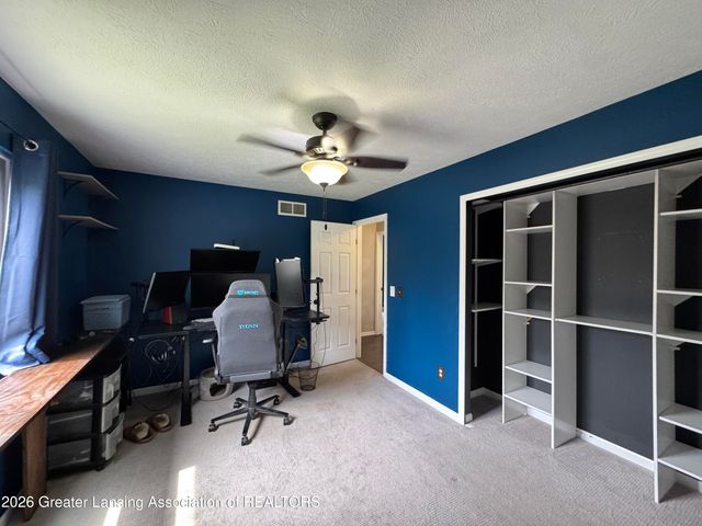 4019 Chickory Lane, Lansing, MI 48910