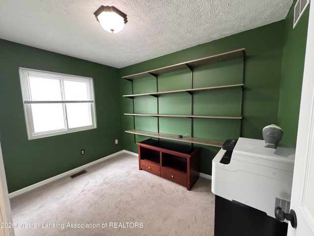 4019 Chickory Lane, Lansing, MI 48910