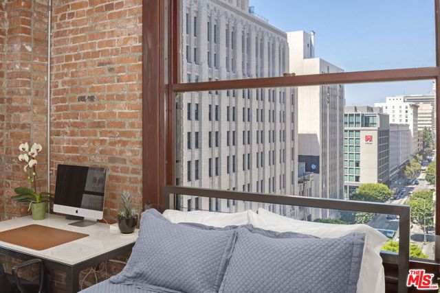 460 S Spring Street 916, Los Angeles, CA 90013