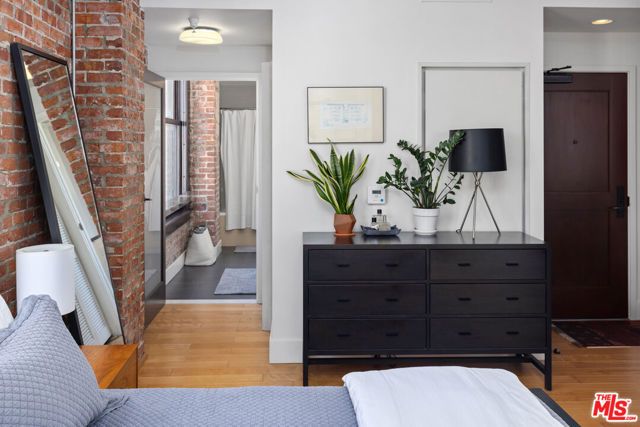 460 S Spring Street 916, Los Angeles, CA 90013