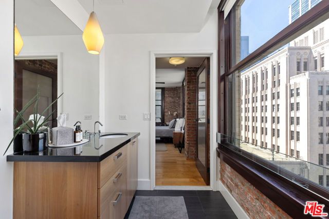 460 S Spring Street 916, Los Angeles, CA 90013