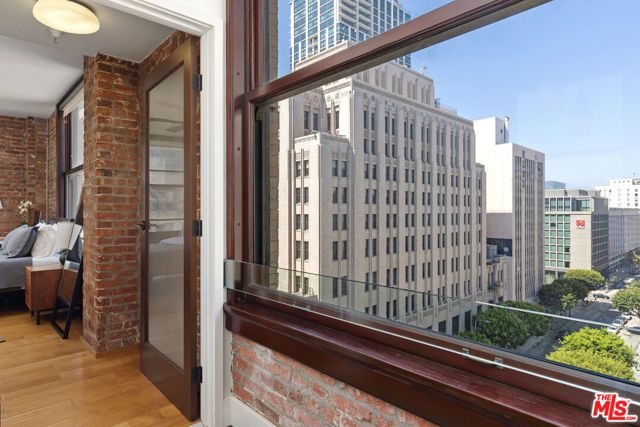 460 S Spring Street 916, Los Angeles, CA 90013