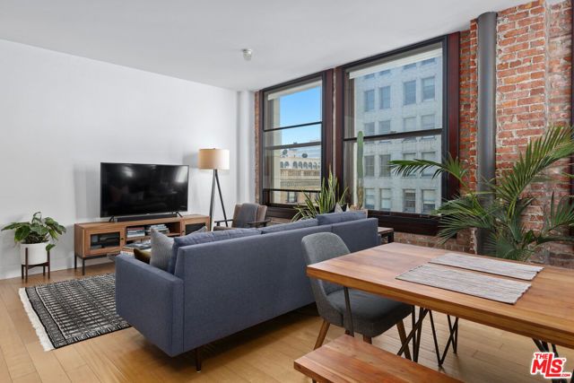 460 S Spring Street 916, Los Angeles, CA 90013