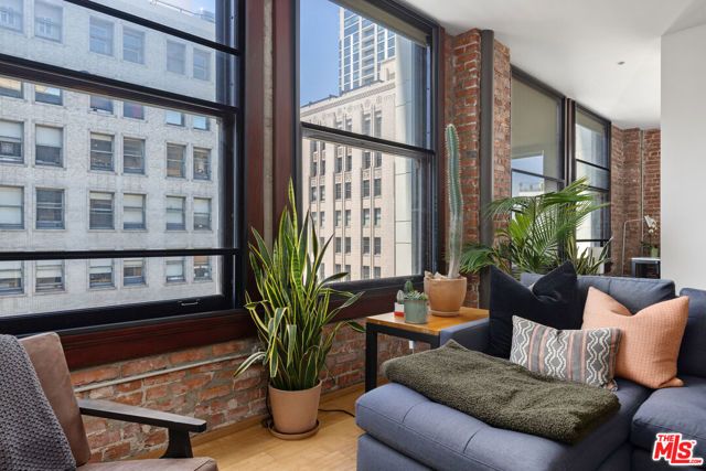 460 S Spring Street 916, Los Angeles, CA 90013