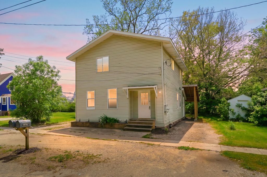 105 N George Street, Decatur, MI 49045