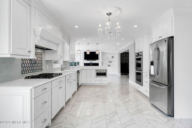 30 Muncy Drive, West Long Branch, NJ 07764