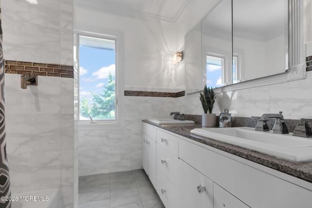 30 Muncy Drive, West Long Branch, NJ 07764