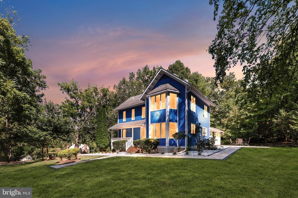 16112 BARNESVILLE RD, Boyds, MD 20841