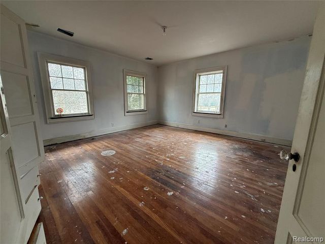 1818 Iroquois Street, Detroit, MI 48214