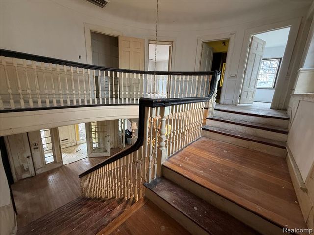 1818 Iroquois Street, Detroit, MI 48214