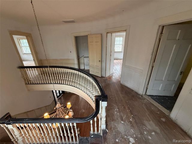 1818 Iroquois Street, Detroit, MI 48214