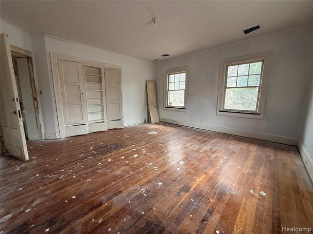 1818 Iroquois Street, Detroit, MI 48214