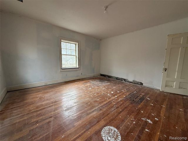 1818 Iroquois Street, Detroit, MI 48214