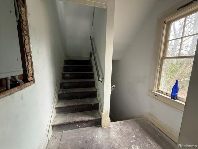 1818 Iroquois Street, Detroit, MI 48214