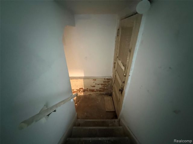 1818 Iroquois Street, Detroit, MI 48214