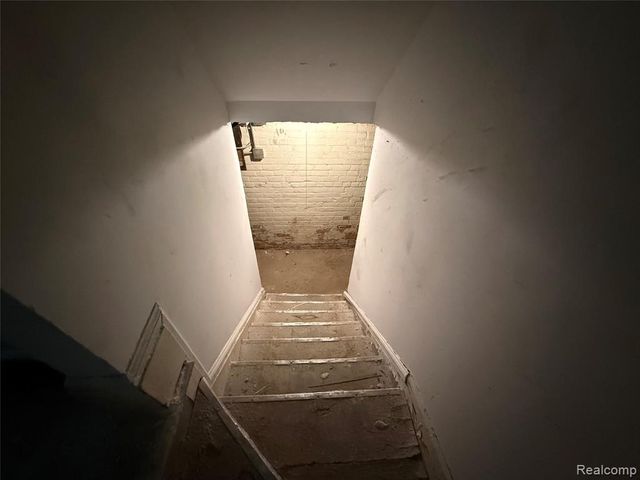 1818 Iroquois Street, Detroit, MI 48214