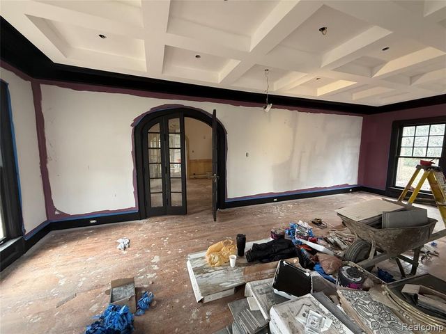 1818 Iroquois Street, Detroit, MI 48214