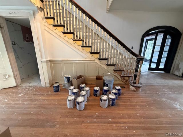 1818 Iroquois Street, Detroit, MI 48214