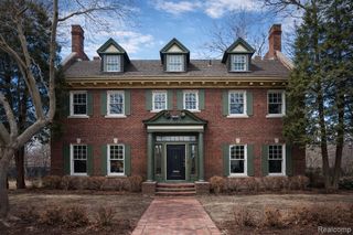 1818 Iroquois Street, Detroit, MI 48214