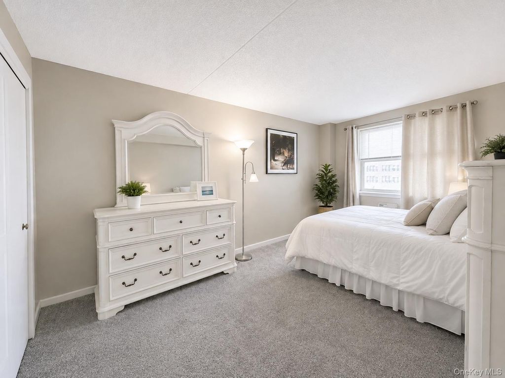 260 Beach 81st Street 4E, Rockaway Beach, NY 11693 — photo 4