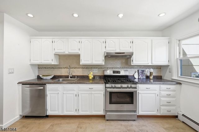 1 Carey Ct, Montclair Twp., NJ 07042