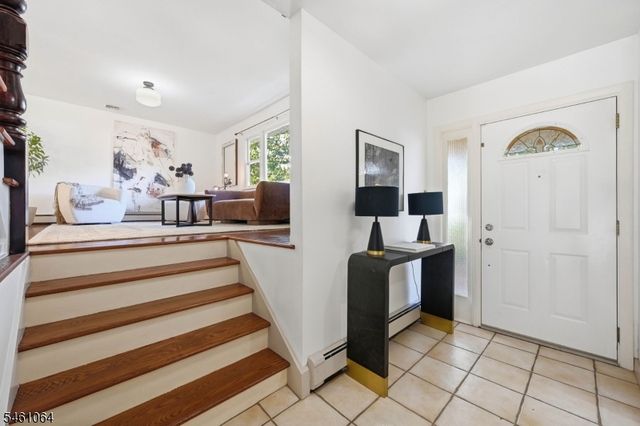 1 Carey Ct, Montclair Twp., NJ 07042