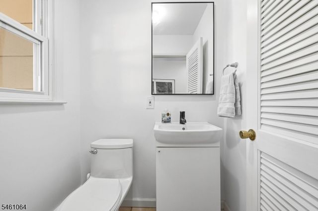 1 Carey Ct, Montclair Twp., NJ 07042