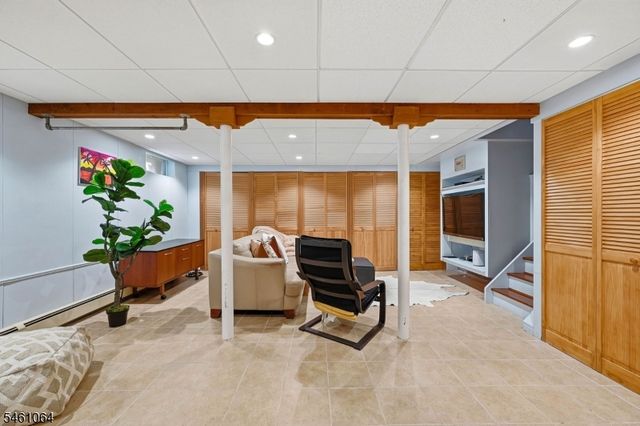 1 Carey Ct, Montclair Twp., NJ 07042