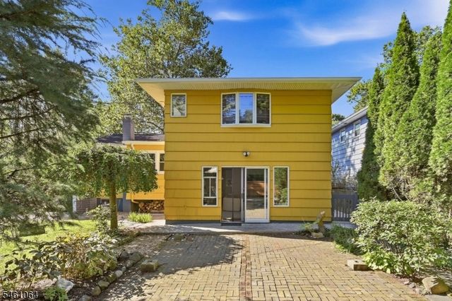 1 Carey Ct, Montclair Twp., NJ 07042