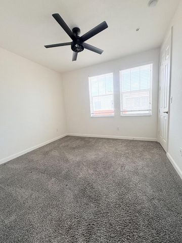 1740 San Benito Way 4, West Palm Beach, FL 33401