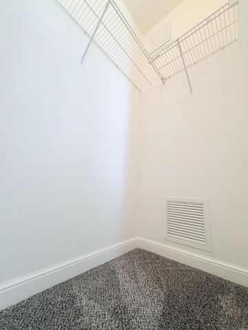 1740 San Benito Way 4, West Palm Beach, FL 33401