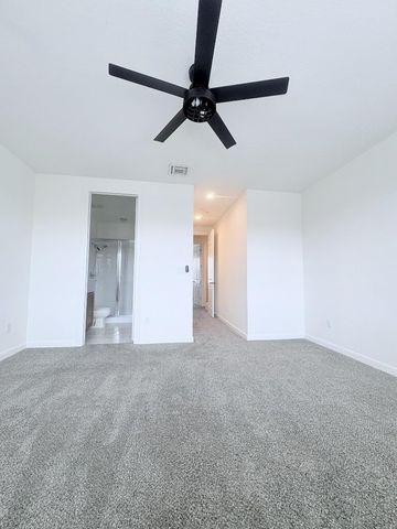 1740 San Benito Way 4, West Palm Beach, FL 33401