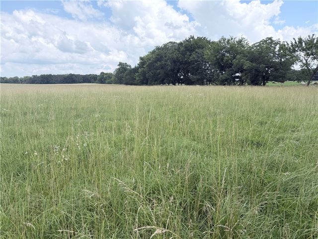9851 N Hwy 43, Maysville, AR 72747