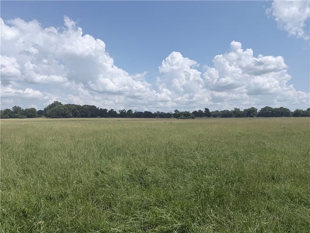 9851 N Hwy 43, Maysville, AR 72747