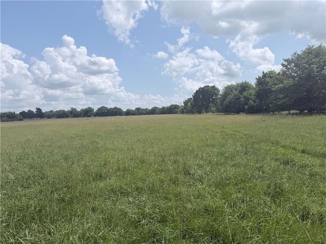 9851 N Hwy 43, Maysville, AR 72747