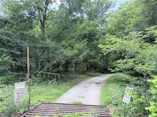 9851 N Hwy 43, Maysville, AR 72747