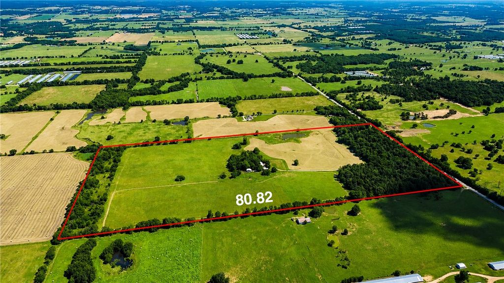 9851 N Hwy 43, Maysville, AR 72747
