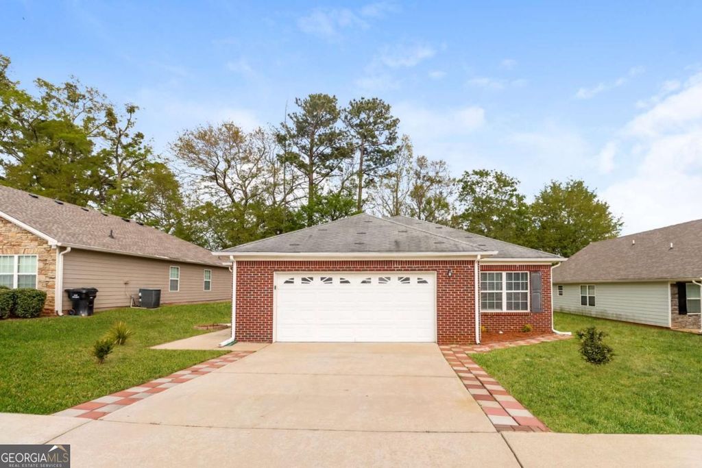 10944 Big Sky Drive, Hampton, GA 30228