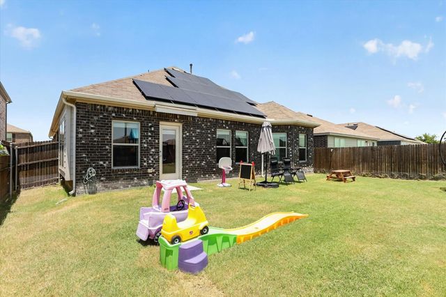 1928 Blackbrush Drive, Royse City, TX 75189