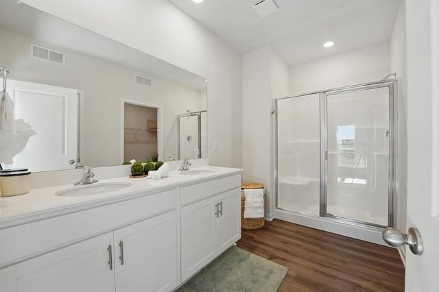 17746 Red Bird Street, Gardner, KS 66030