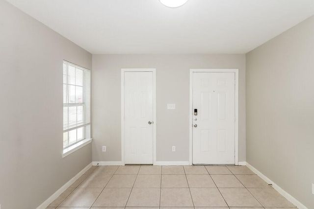 4906 N Cancun Drive, Houston, TX 77045