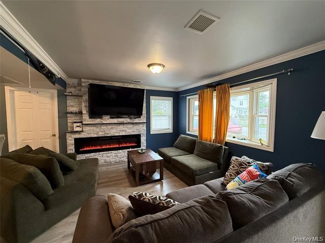 803 Bayview Avenue, Amityville, NY 11701