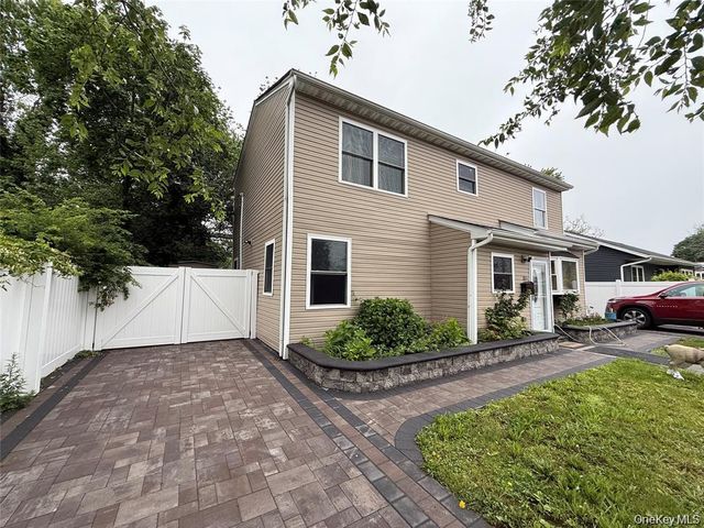 803 Bayview Avenue, Amityville, NY 11701