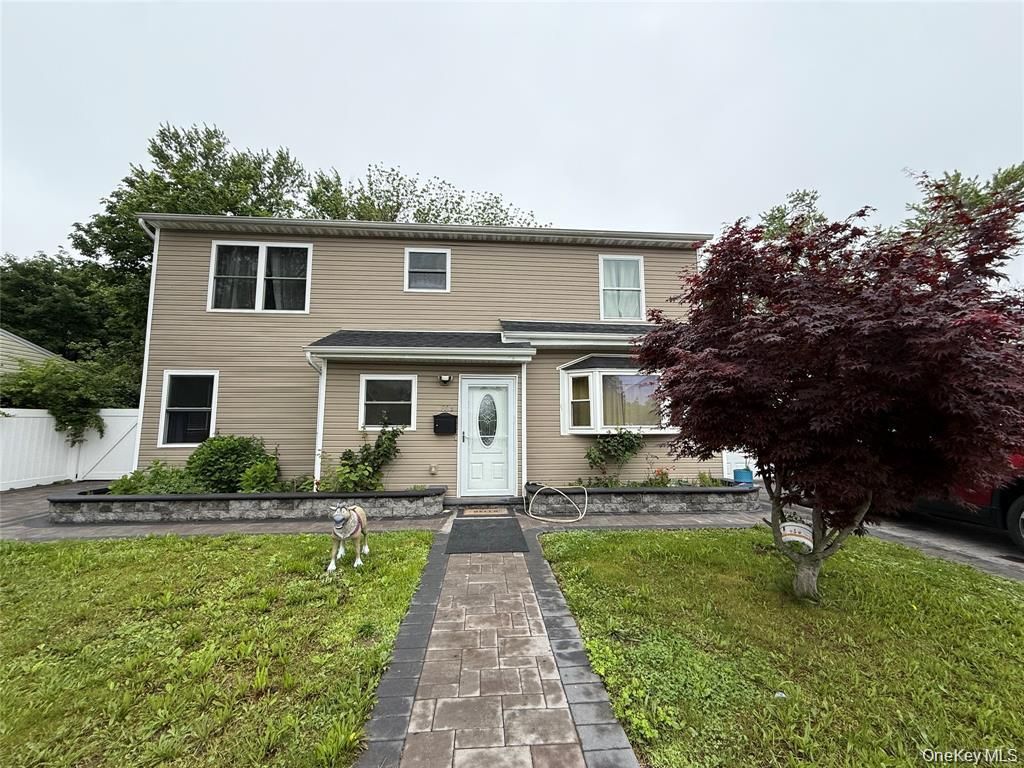 803 Bayview Avenue, Amityville, NY 11701