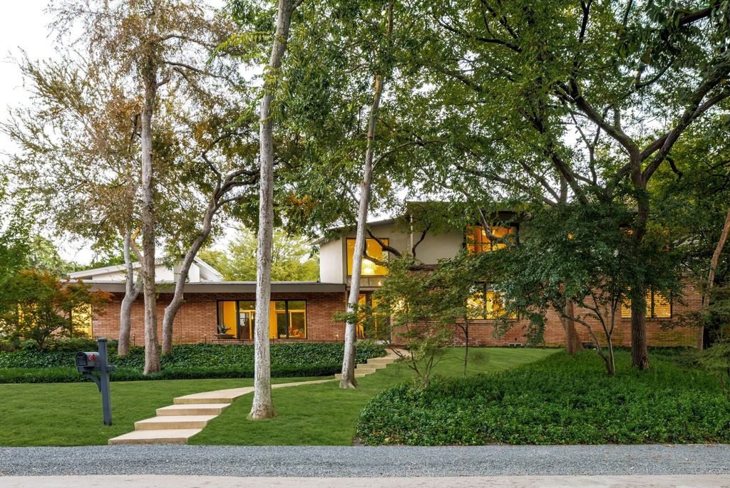 7110 N Janmar Drive, Dallas, TX 75230