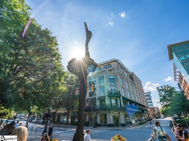 36 Mcneil Court, Greenville, SC 29609