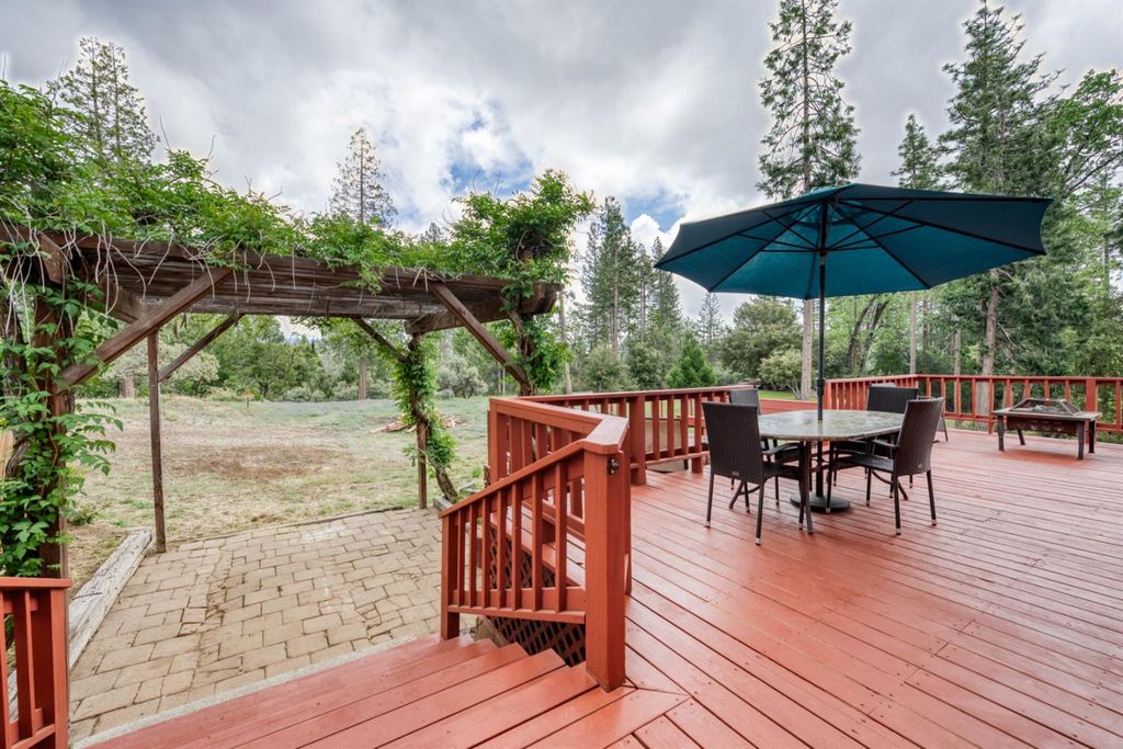 Image 12 of property listing at 42123 Auberry Road, Auberry, CA 93602