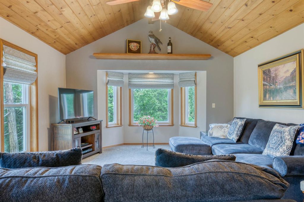 Image 18 of property listing at 42123 Auberry Road, Auberry, CA 93602