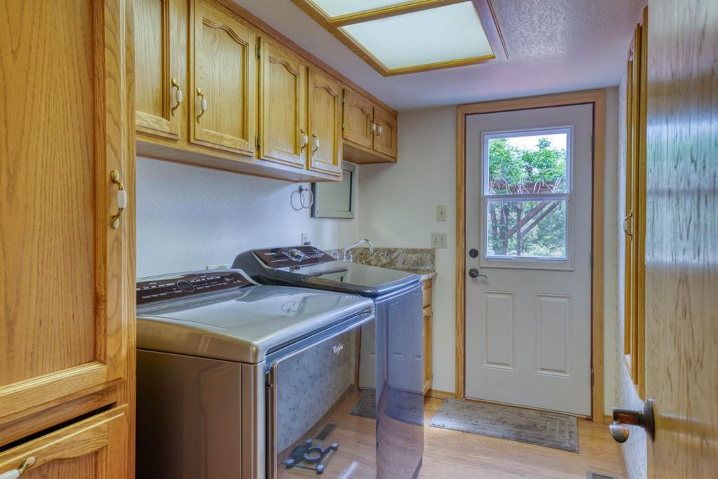 Image 29 of property listing at 42123 Auberry Road, Auberry, CA 93602