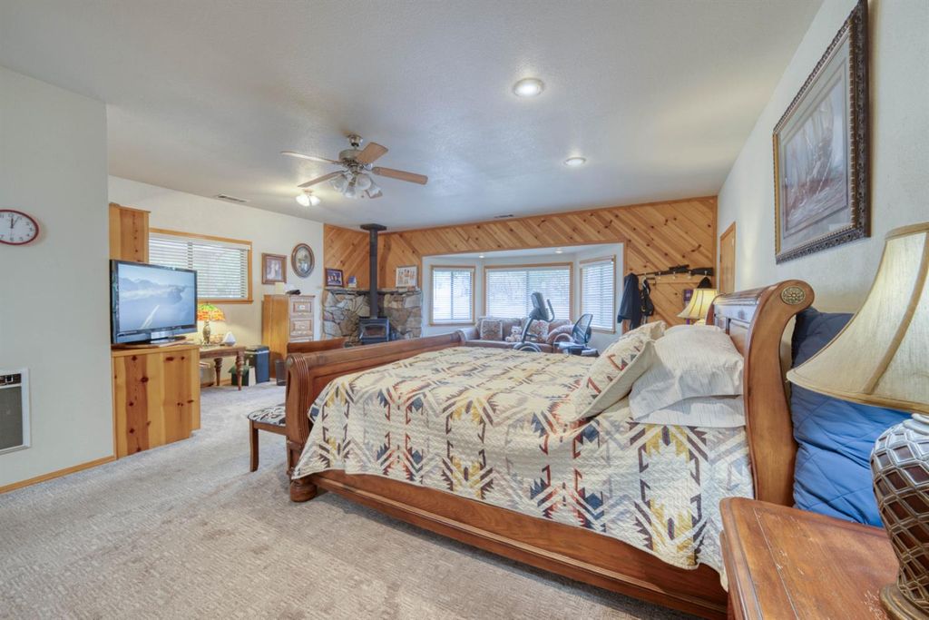 Image 31 of property listing at 42123 Auberry Road, Auberry, CA 93602